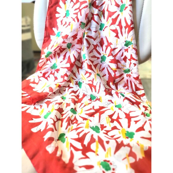 Vintage Made In Italy Hand Rolled Red Green Square Silken Scarf 30 in - Picture 8 of 12